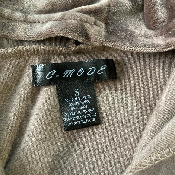 C. Mode || Small || Sweat Suit || Tan - Picture 3 of 3